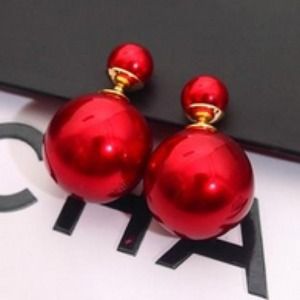 ✨Just arrived✨red tribal earrings