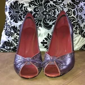 Plum peep toe shoes.
