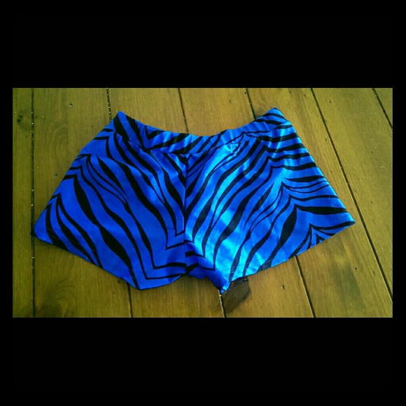 spanks - Picture 1 of 1