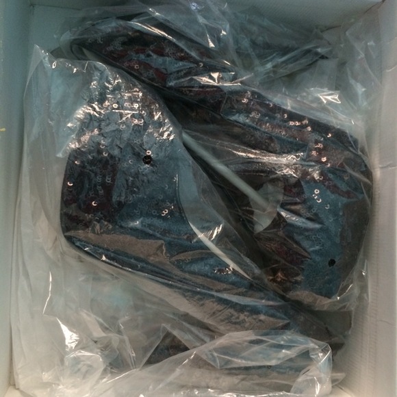 Sequin Heels! - Picture 2 of 4