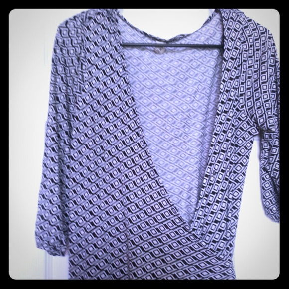 Black n white wrap around dress