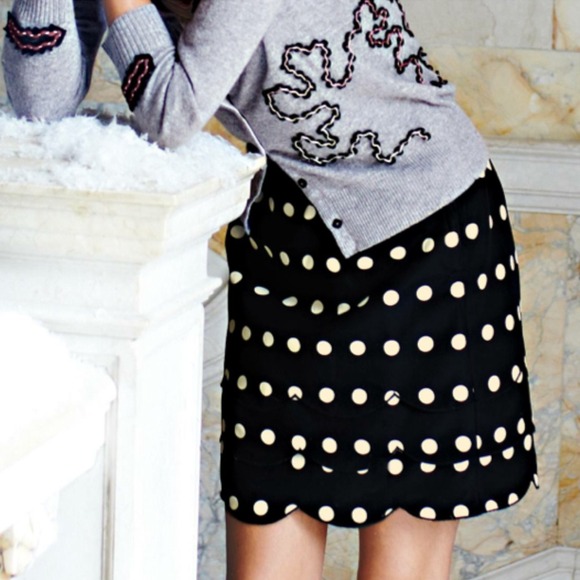 ••• BUNDLED ••• Anthropologie Scalloped Dots Skirt - Picture 2 of 4