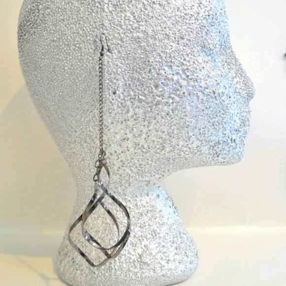 earrings - Picture 2 of 2