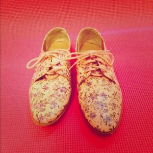 Barely worn floral Oxfords