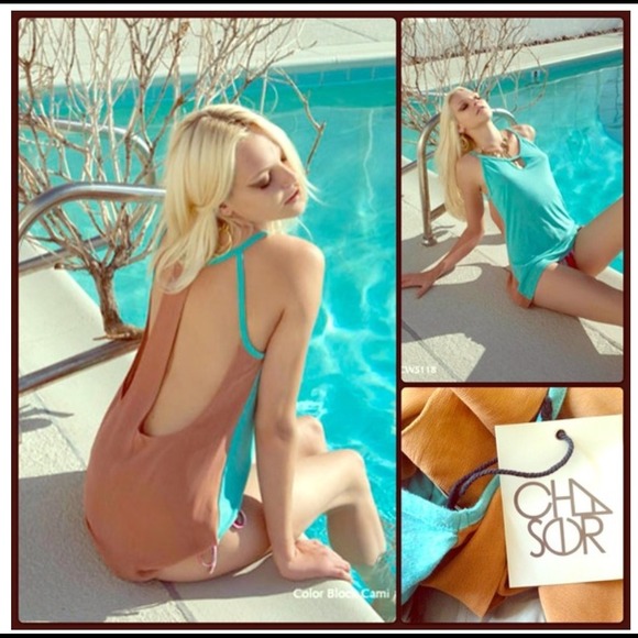 chaser Tops - GIFTED🎁 CHASER 🐬 Colorblock Keyhole NWT