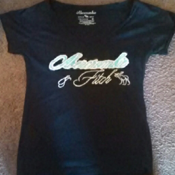 Abercombie tee
