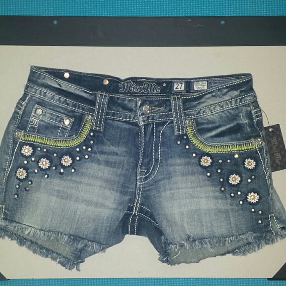 Miss me shorts size 27