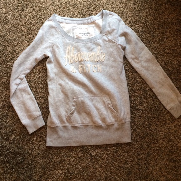 A&F sweatshirt