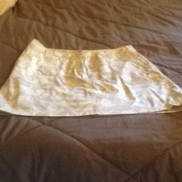 Brown/ beige, choral & red and white skort bundle.