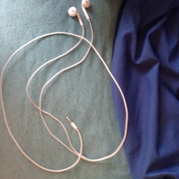 Earbuds - Picture 2 of 2