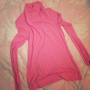 Lilly Pulitzer light weight turtle neck