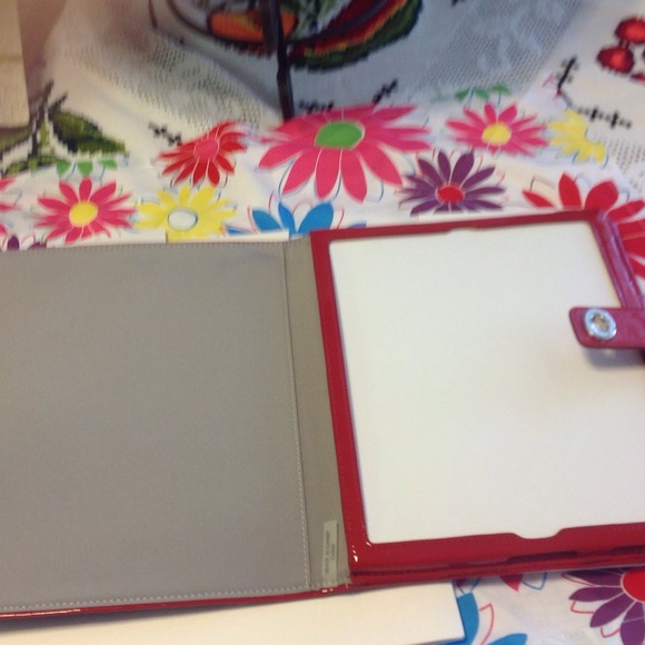 🎉HP🎉  PARK OCELOT PRINT TURNLOCK IPAD CASE COACH - Picture 3 of 4