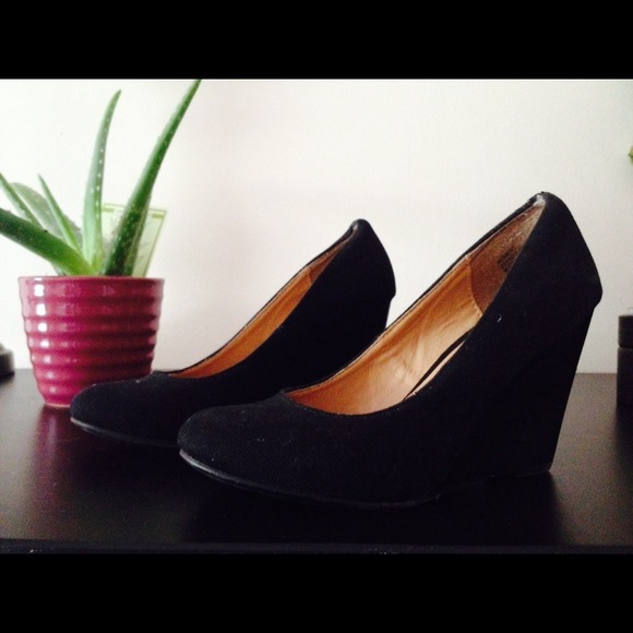Wedge 3.5 inch heel
