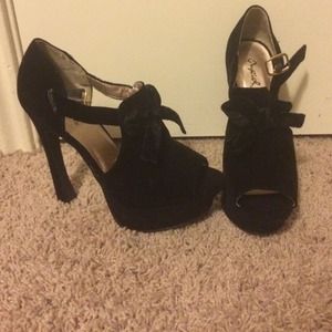 Black suede heels