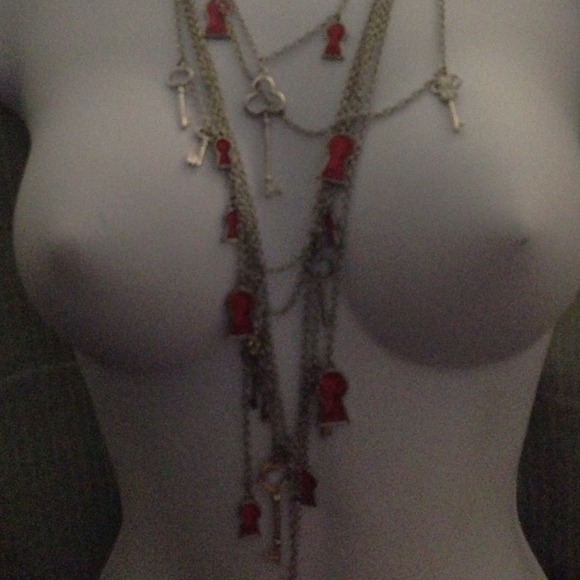Key and Lock Necklace - Picture 2 of 4