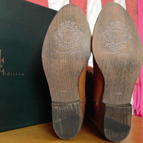 🚫🚫 S O L D 🚫🚫 Mia Limited Edition boots - Picture 4 of 4