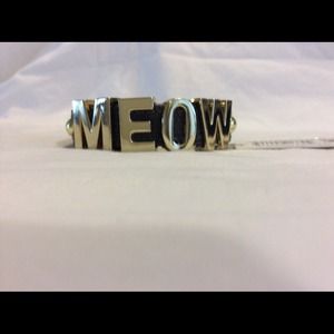 BCBG "MEOW" AFFIRMATION BRACELET IN DARK BROWN NEW