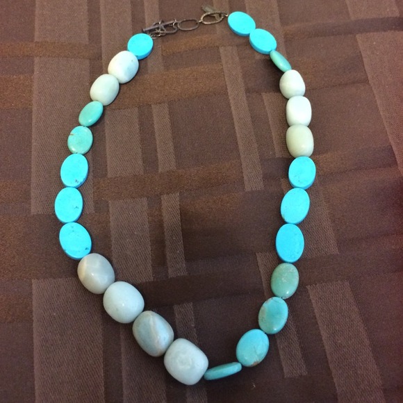 Beautiful two tone turquoise necklace