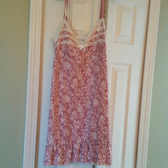 ****SOLD****Gorgeous nightie