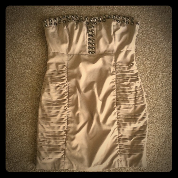 Strapless dress