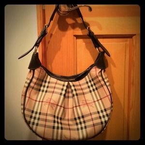 Burberry Hobo nova check