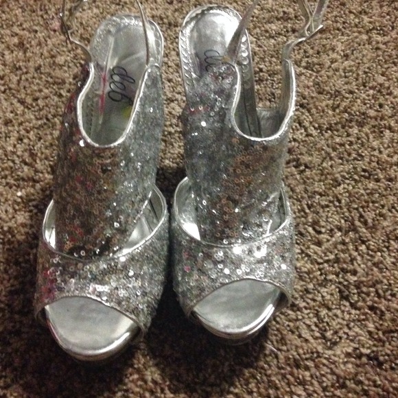 Silver sequins high heels, size 8. $25