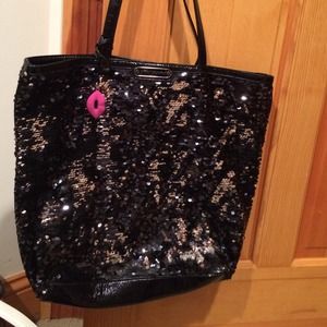 🎉REDUCED🎉Betsey Johnson bag w/matching wallet