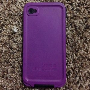 Iphone 4, 4s life proof case? Great shape,