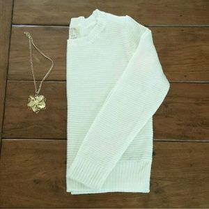 🌻 F21 Cream Sweater