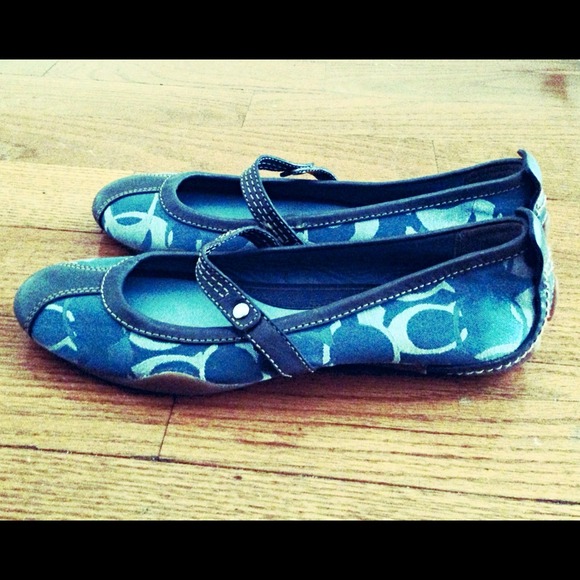 Coach flats blue