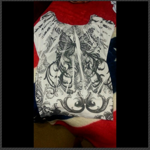 **SOLD** Bundled!! - Picture 2 of 2