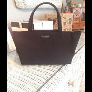 Small black Kate Spade bag/make up carrier💥💥
