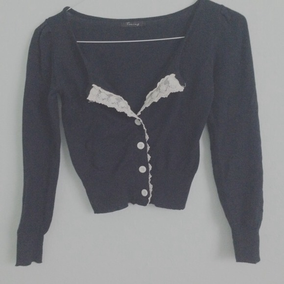 Cropped Lace Cardigan