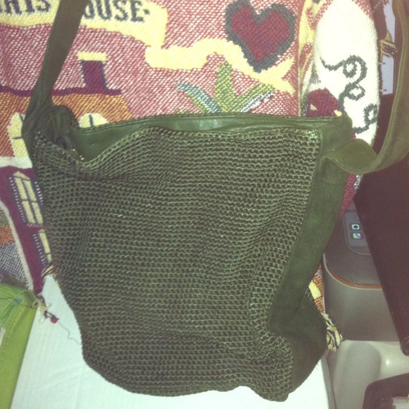 Green Handbag by The Sak ***ON SALE***!!! - Picture 4 of 4