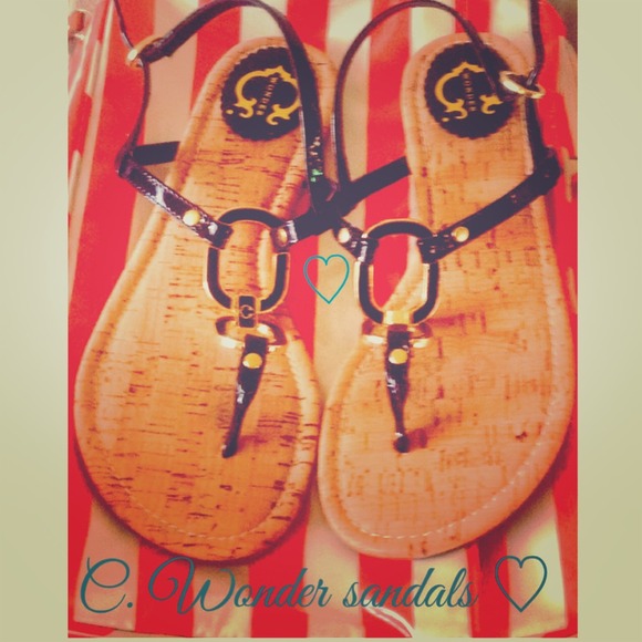 NWOB C Wonder sandals