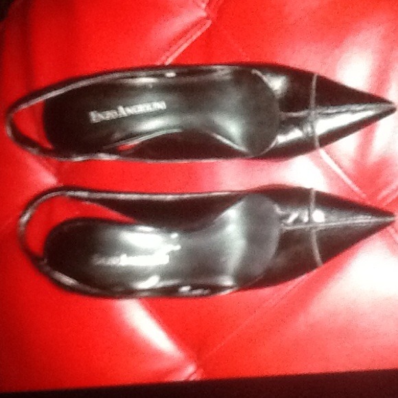Cute black pumps