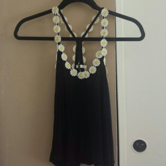 Daisy embellished crop top