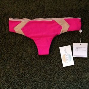 Acacia Mentawai Bottom Guava Pop