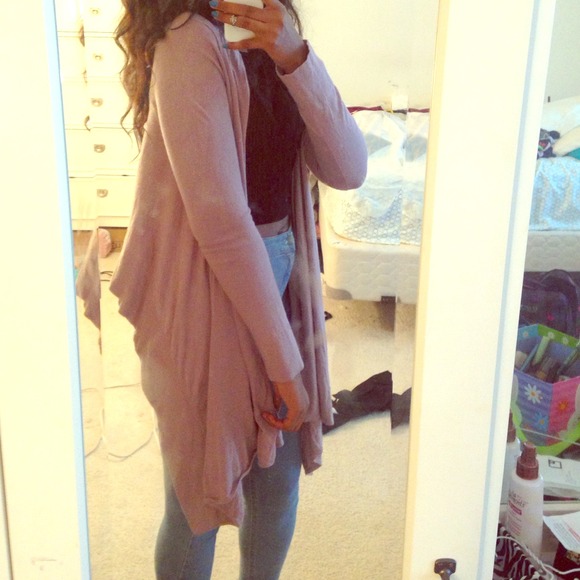 pink bcbg flowy cardigan