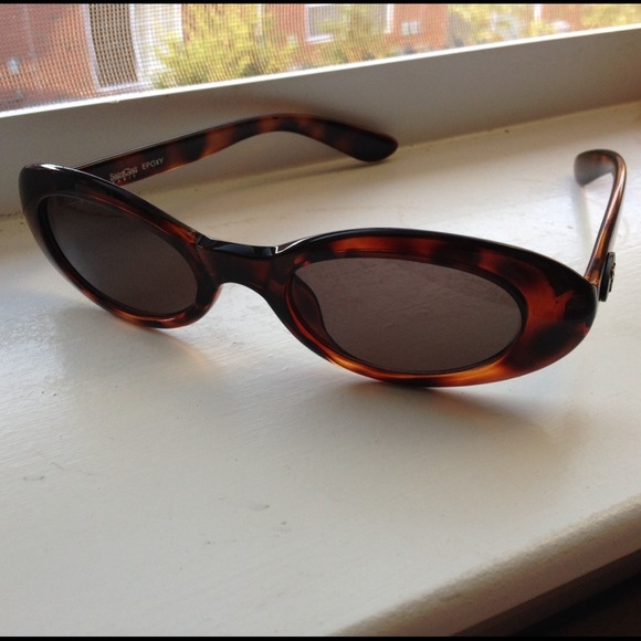 Vintage Tortoise Oval Sunglasses