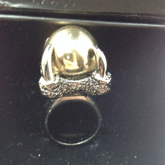 Size 4.5 Dragon Claw Ring - Picture 3 of 4