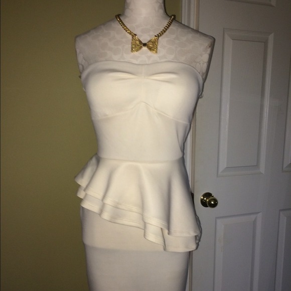 Ivory strapless dress with peplum - Picture 2 of 3