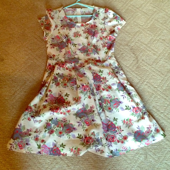 Forever 21 floral fit and flare with soft pleats