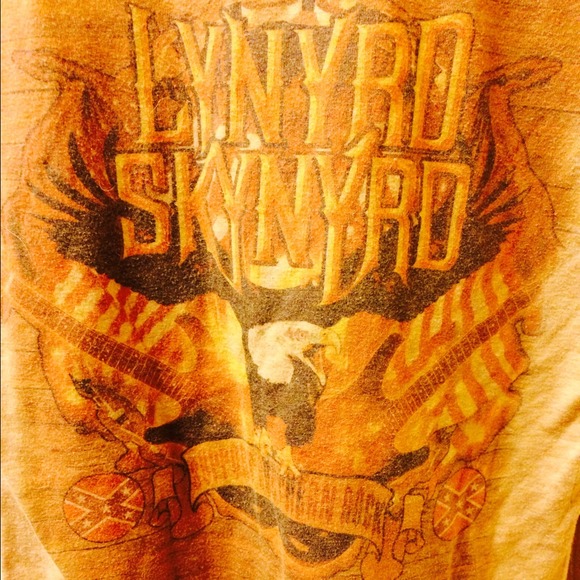Lynyrd Skynrd TShirt - Picture 2 of 2
