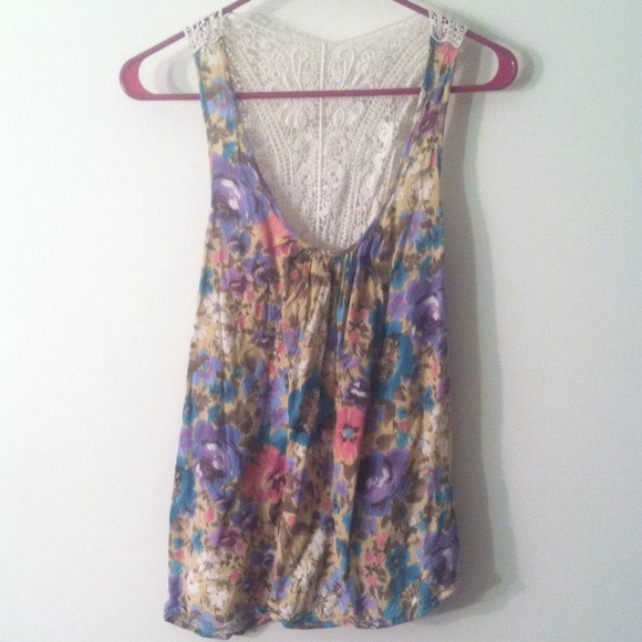 Beautiful floral lace back tank