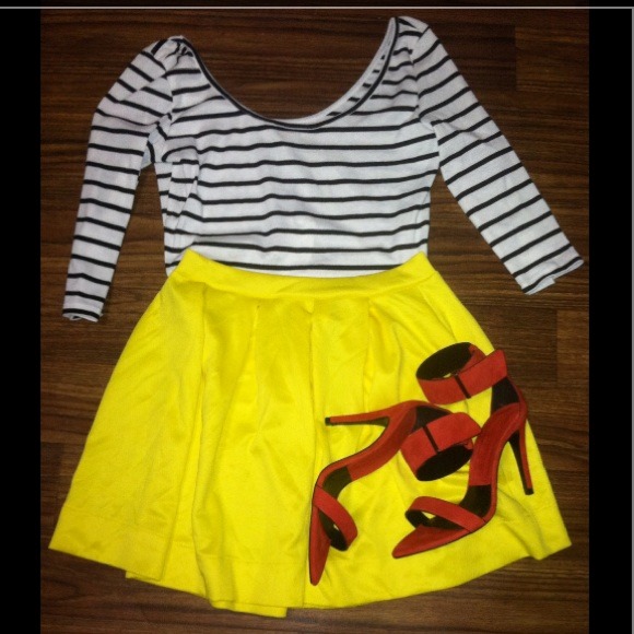 Yellow skater skirt