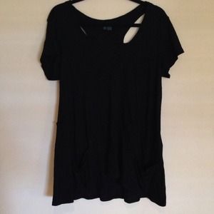 Black basic t shirt