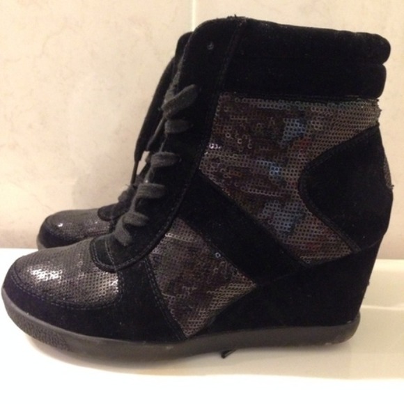 Black sequin sneaker wedges !