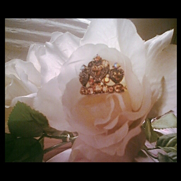 Mini Real Australian Crystal Tiara - Picture 2 of 3