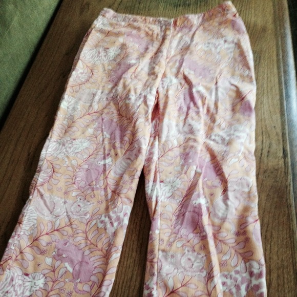 Lily Pilitzer Size 4 cropped pant.